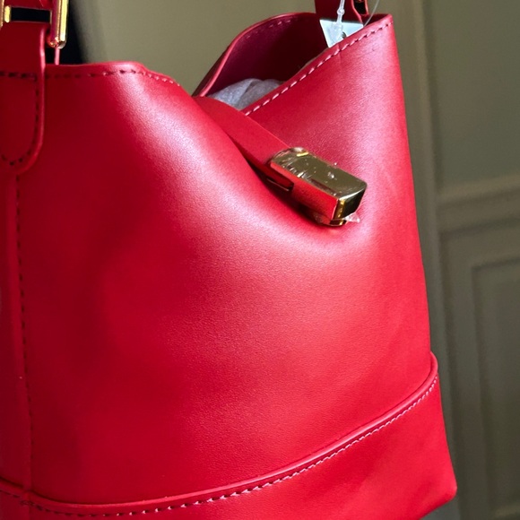 Red Hot Mini Bucket Bag New With Tags Crossbody Red Smooth Leather Look - Picture 2 of 16